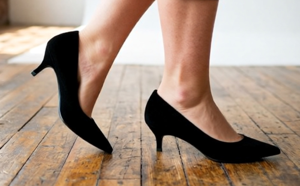 Vionic Josie Black Suede Kitten Heel Pump Pointed Toe US 6 M